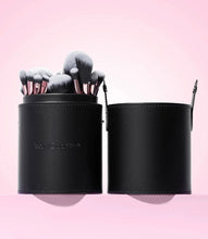 Cargar imagen en el visor de la galería, Beauty Creations Unbothered 24 pc Brush Set