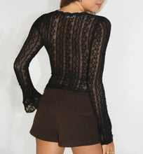 Cargar imagen en el visor de la galería, Sheer Lace Long Sleeve (Black)
