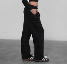 Load image into Gallery viewer, Daniella Sweatpants (Black)

