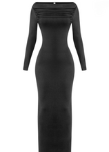 Cargar imagen en el visor de la galería, Be Mine Dress (Black)
