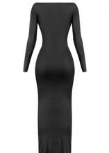 Cargar imagen en el visor de la galería, Be Mine Dress (Black)
