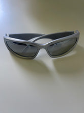 Load image into Gallery viewer, IT Girl Shades
